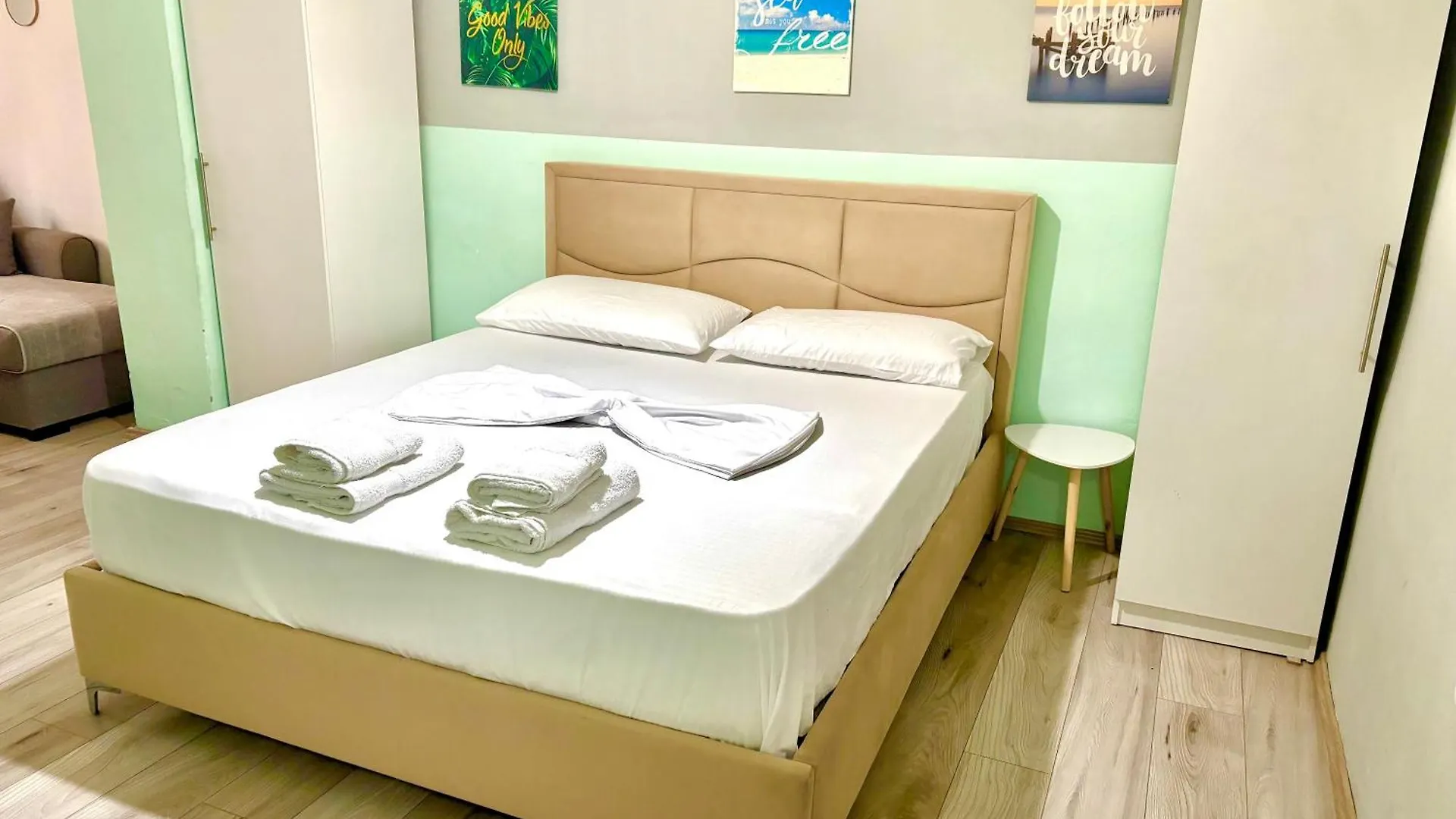 Chic Studio Downtown Tirana Apartamento